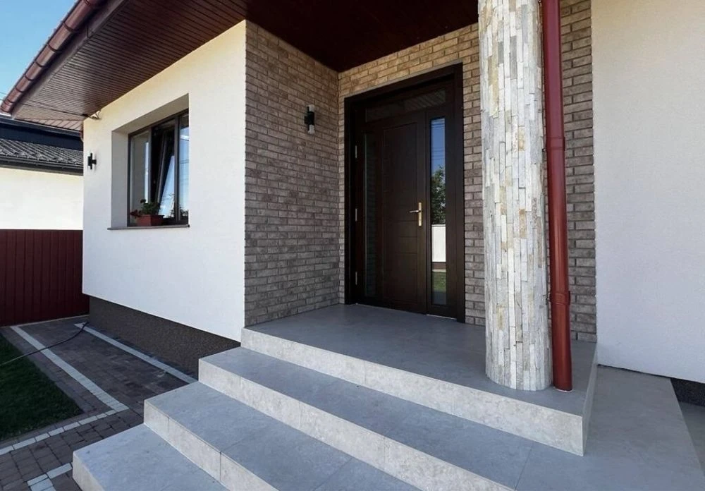 Продаж 1-поверхового будинку американки в Кінчеші | Ужгород