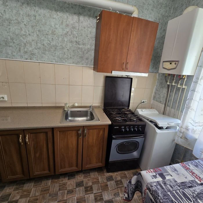 Продаж 1 кімнатна  квартира  Центр вулиця Адміральська