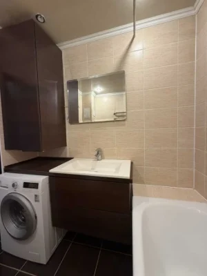 Продаж 1-кімнатної квартири 56 м², Бориспільська вул., 6