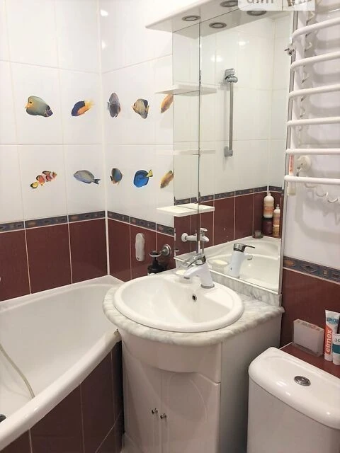 Продаж 3к квартири 47 кв. м на вул. Миколи Василенка 4 • ID