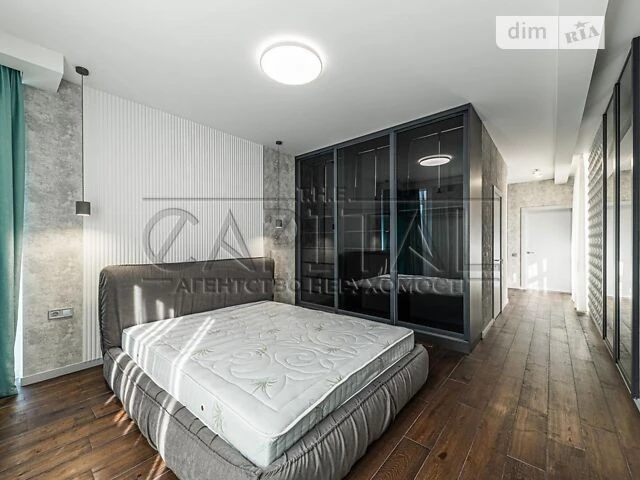 Продаж 2к квартири 74 кв. м на вул. Предславинська 42А • ID