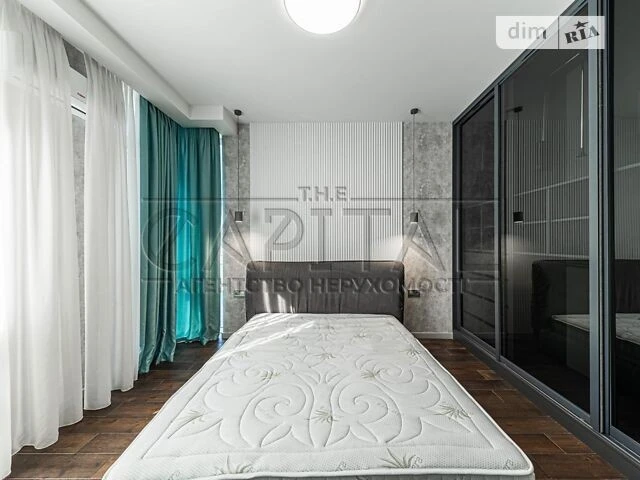 Продаж 2к квартири 74 кв. м на вул. Предславинська 42А • ID