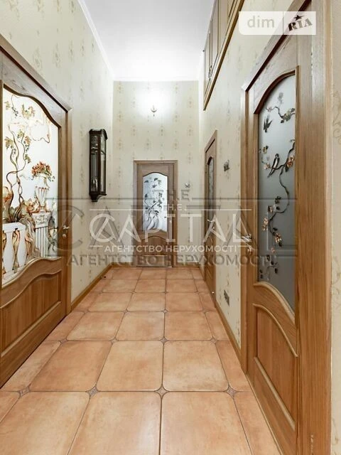 Продаж 4к квартири 135 кв. м на вул. В'ячеслава Липинського