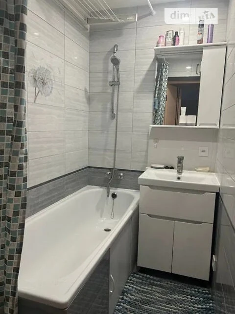 Продаж 3к квартири 55 кв. м на бул. Верховної Ради 16 • ID 3