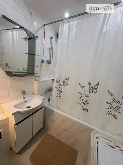 Продаж 2к квартири 63 кв. м на вул. Радунська 18А • ID 34823