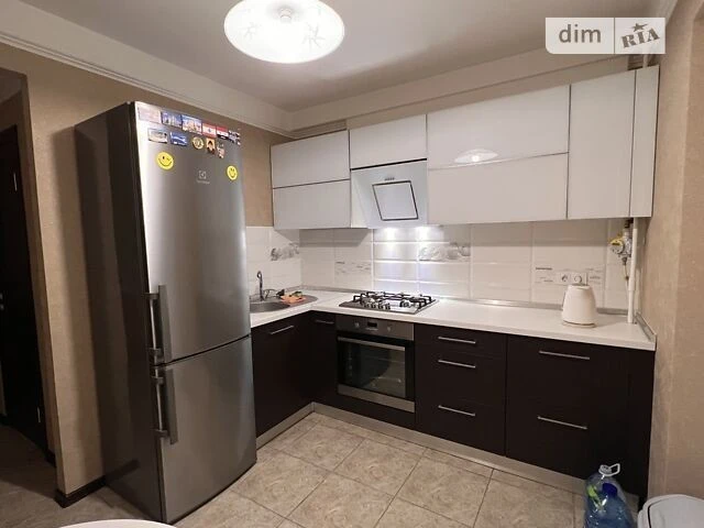Продаж 2к квартири 50 кв. м на вул. Половецька 7-13 • ID 348