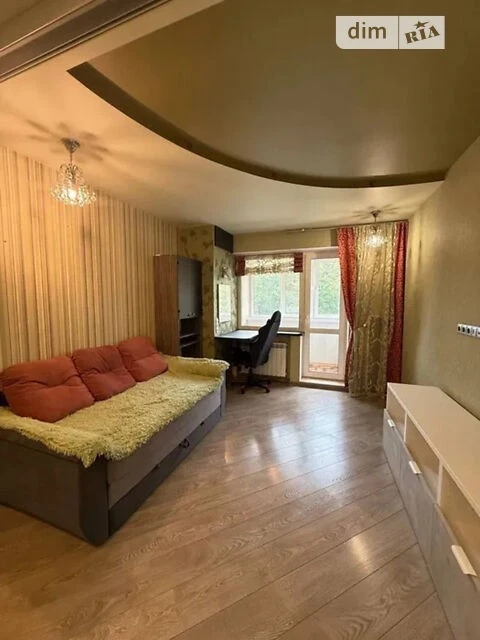 Продаж 2к квартири 44 кв. м на вул. Донецька 61 • ID 3482349