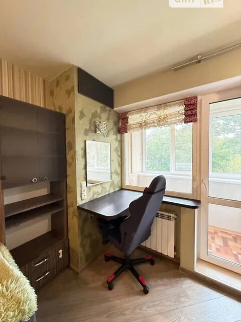 Продаж 2к квартири 44 кв. м на вул. Донецька 61 • ID 3482349