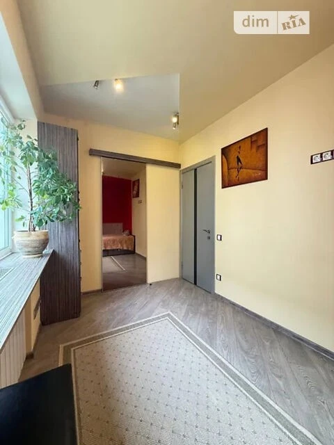 Продаж 2к квартири 44 кв. м на вул. Донецька 61 • ID 3482349