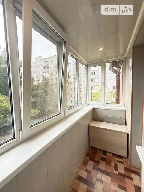 Продаж 2к квартири 44 кв. м на вул. Донецька 61 • ID 3482349
