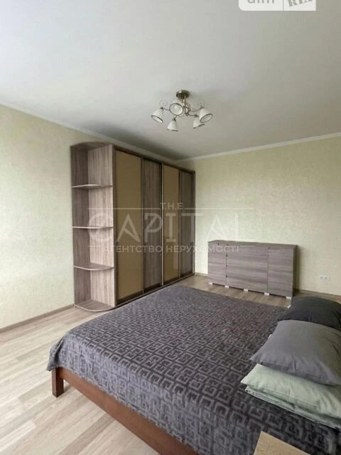 Продаж 2к квартири 61 кв. м на вул. пр-т Бажана Миколи 1Г •