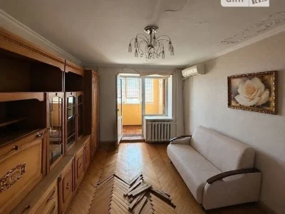 Продаж 1к квартири 38.7 кв. м на просп. Берестейський 89А •