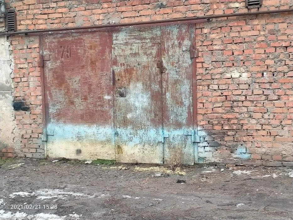 Продам гараж в ,,Керамик " вул.Казарського