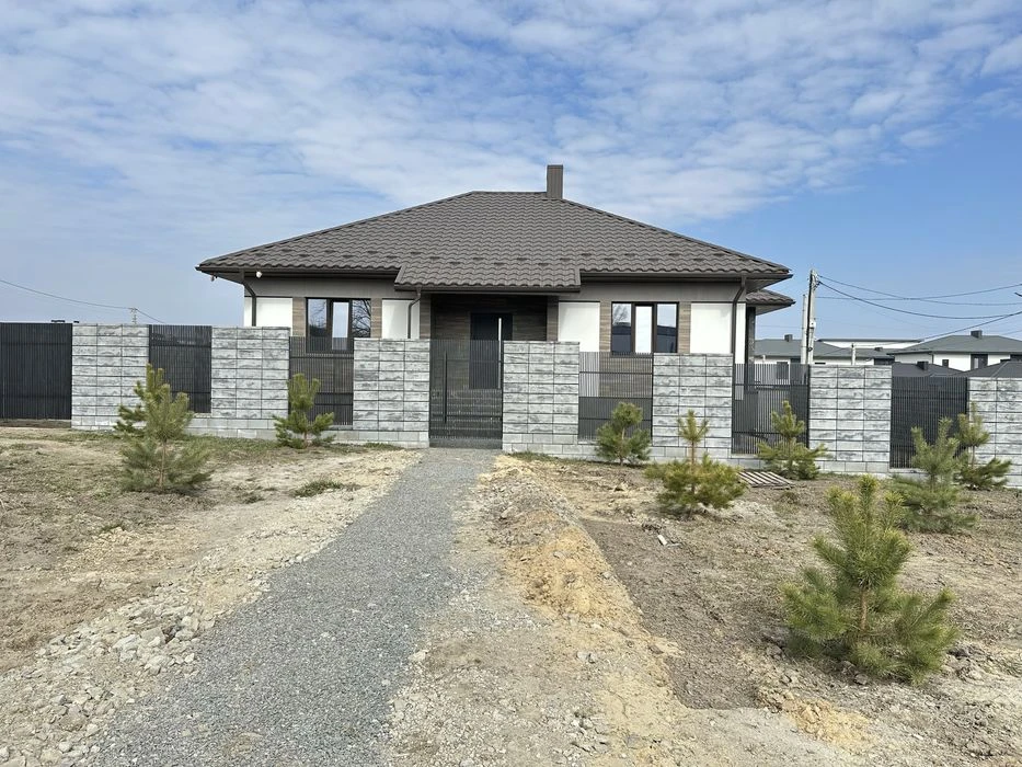 Новий будинок в перспективному масиві Газовик