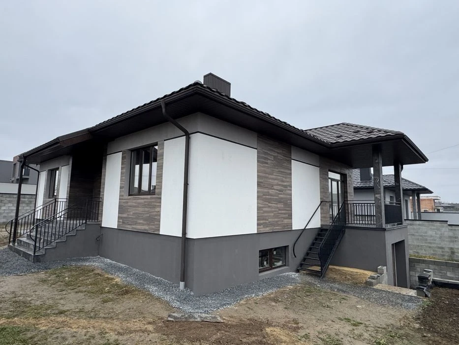 Новий будинок в перспективному масиві Газовик