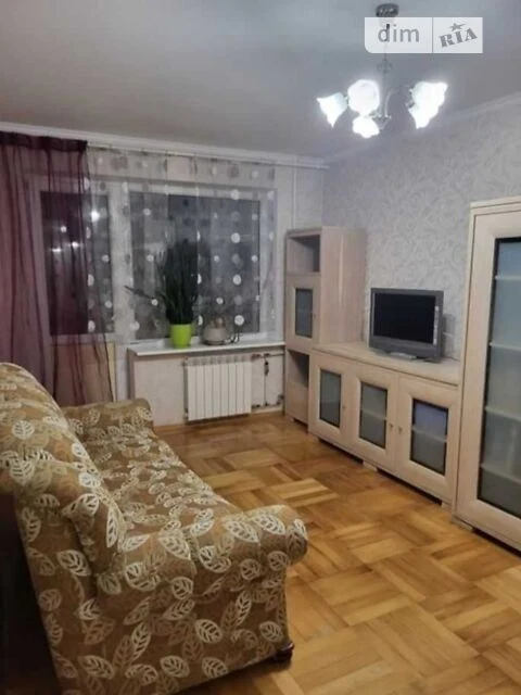 Довготривала оренда 2к квартири на пров. Голосіївський 15А •