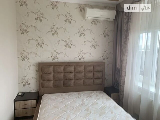 Довготривала оренда 1к квартири на вул. Коновальця Євгена 36