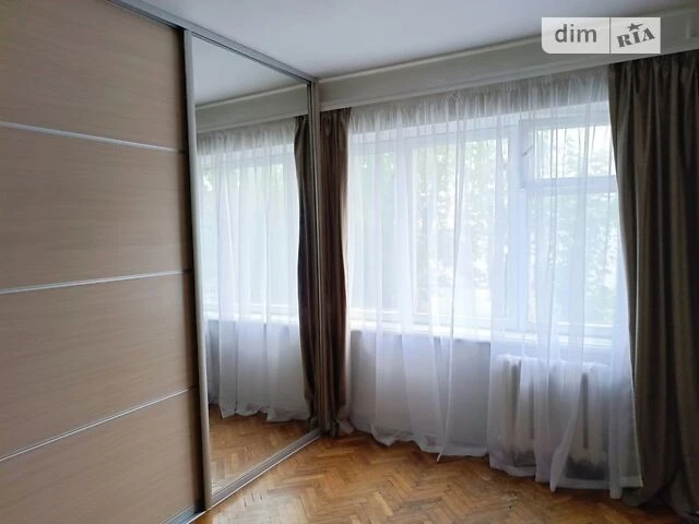 Продаж 2к квартири 45.5 кв. м на вул. Мілютенка 12А • ID 347