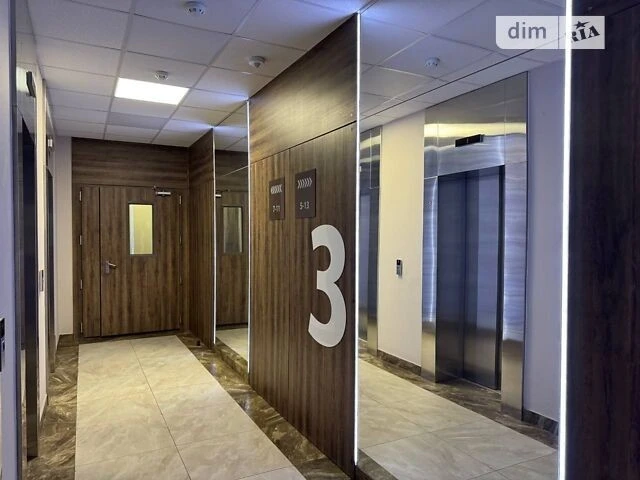 Продаж 2к квартири 78 кв. м на вул. Микільсько-Слобідська 3Б