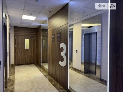 Продаж 2к квартири 78 кв. м на вул. Микільсько-Слобідська 3Б