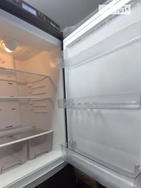 Продаж 2к квартири 47 кв. м на вул. Івана Микитенка 13 • ID