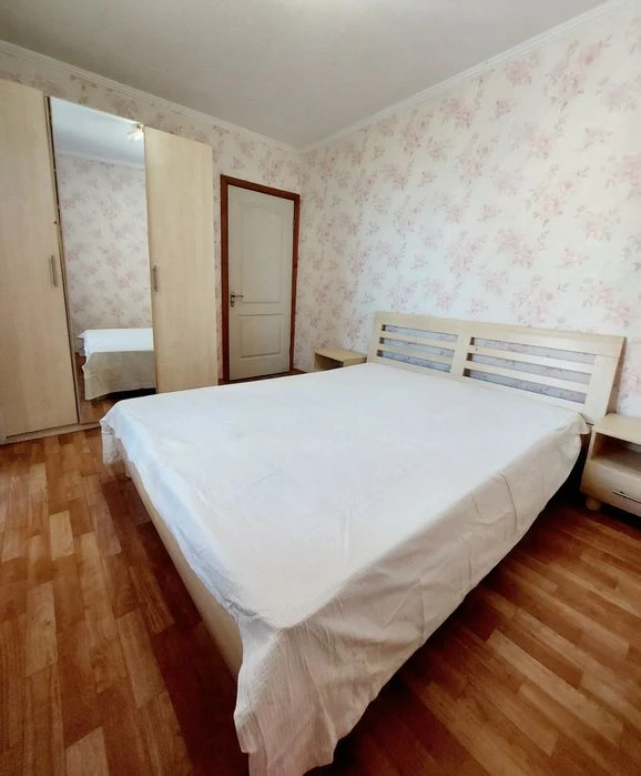 Продам 2 к.кв. Тополь,1, дом 15