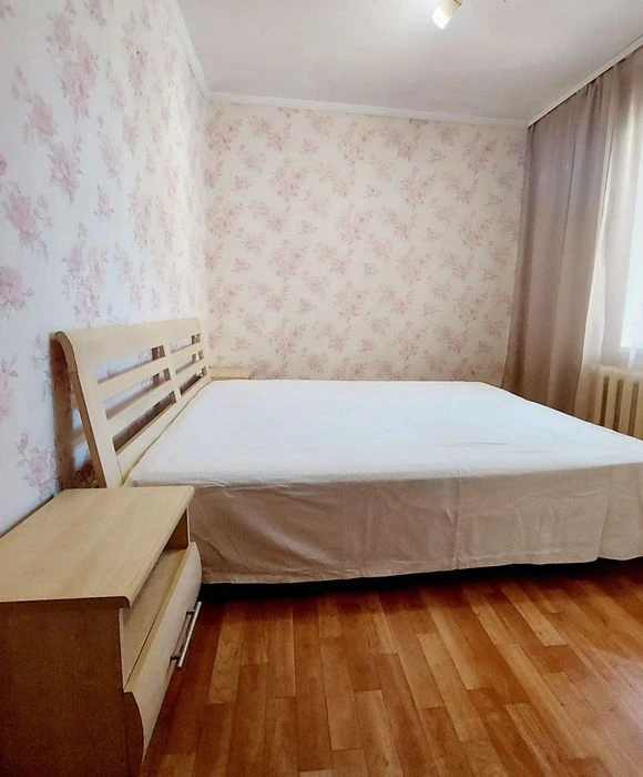 Продам 2 к.кв. Тополь,1, дом 15