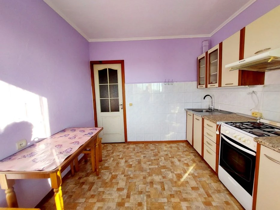Продам 2 к.кв. Тополь,1, дом 15