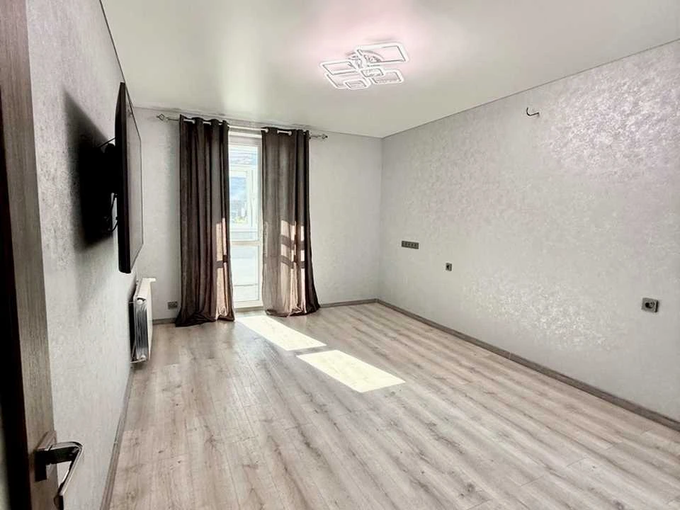 Apartment. Kharkiv, Peremohy Avenue.