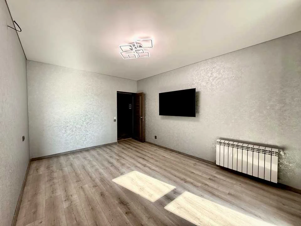 Apartment. Kharkiv, Peremohy Avenue.