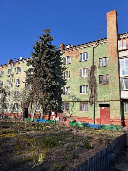 2 кімнатна квартира в центрі с авторським ремонтом