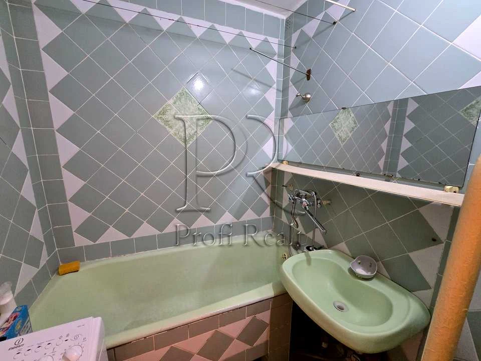 Квартира. Київ, Ніжинська вул.