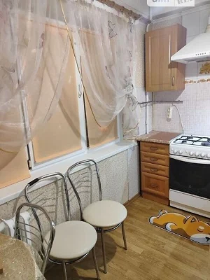 Продаж 2к квартири 49 кв. м на просп. Воскресенський 32 • ID