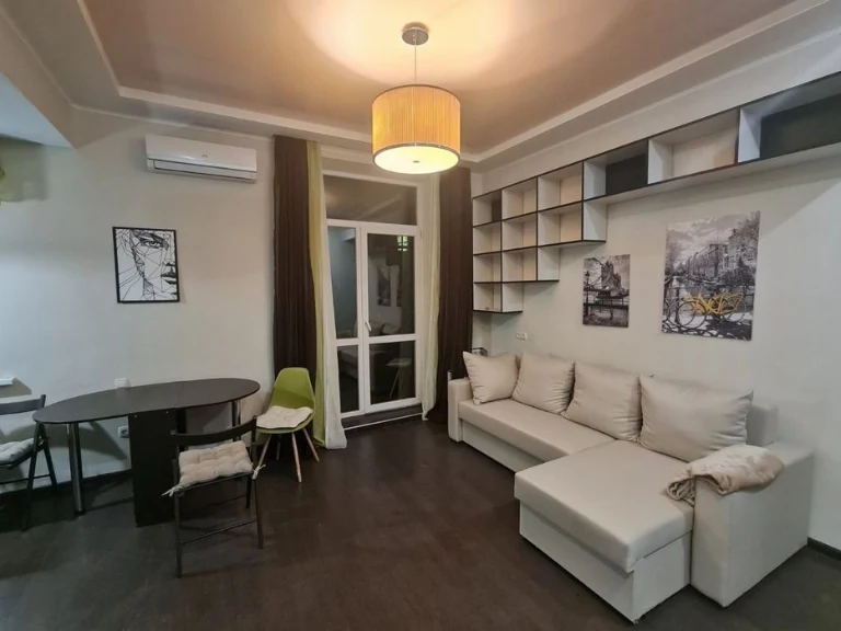 Two-room apartment for sale in Stalinka Pechersk center Panas