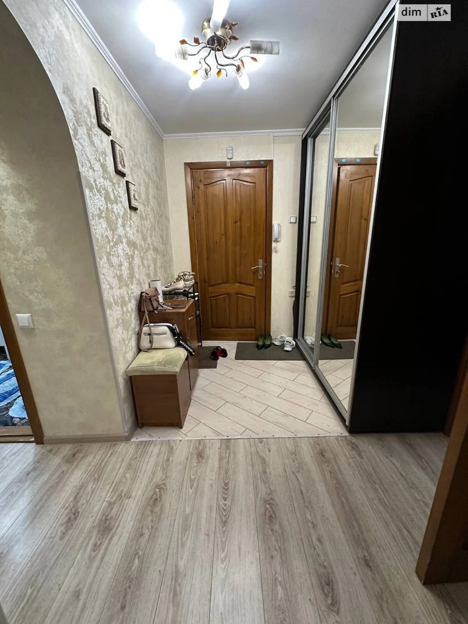 Продаж Квартира Свердловський масив