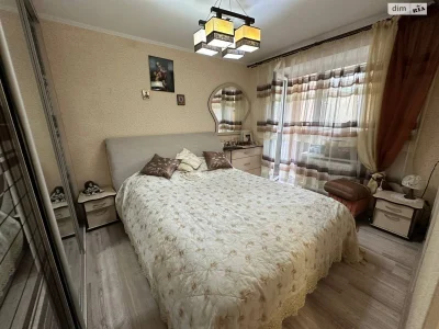 Продаж Квартира Свердловський масив