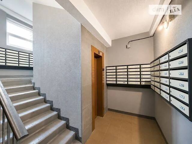 Sale of 1-room apartment 27.4 sq. m. on Bratstva Tarasivtsiv St. 5B
