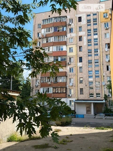 Sale of 1-room apartment 27.4 sq. m. on Bratstva Tarasivtsiv St. 5B