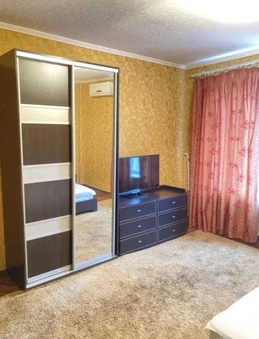 Продам 2 к.кв. с ремонтом район Госпрома