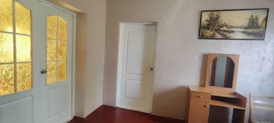 Продається одноповерховий цегляний будинок земельною ділянко