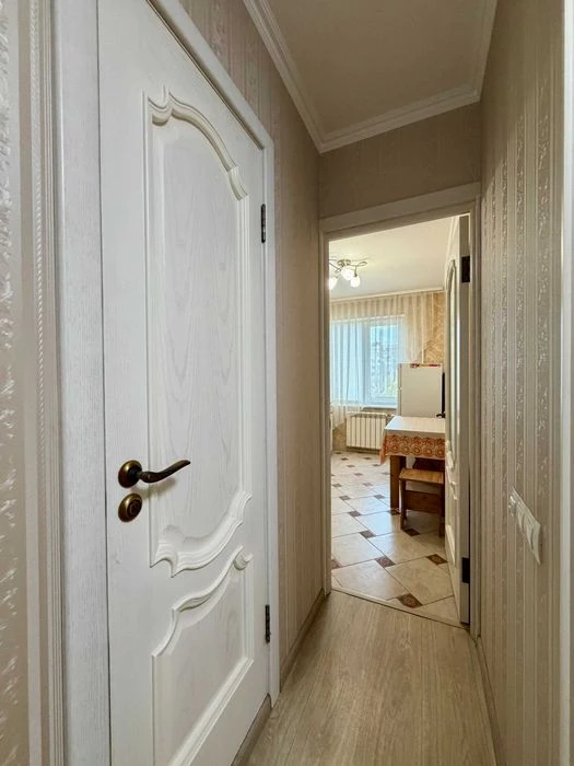 Продаю 2-кімнатну квартиру, пр-т. Центральний / 3 Слобідська