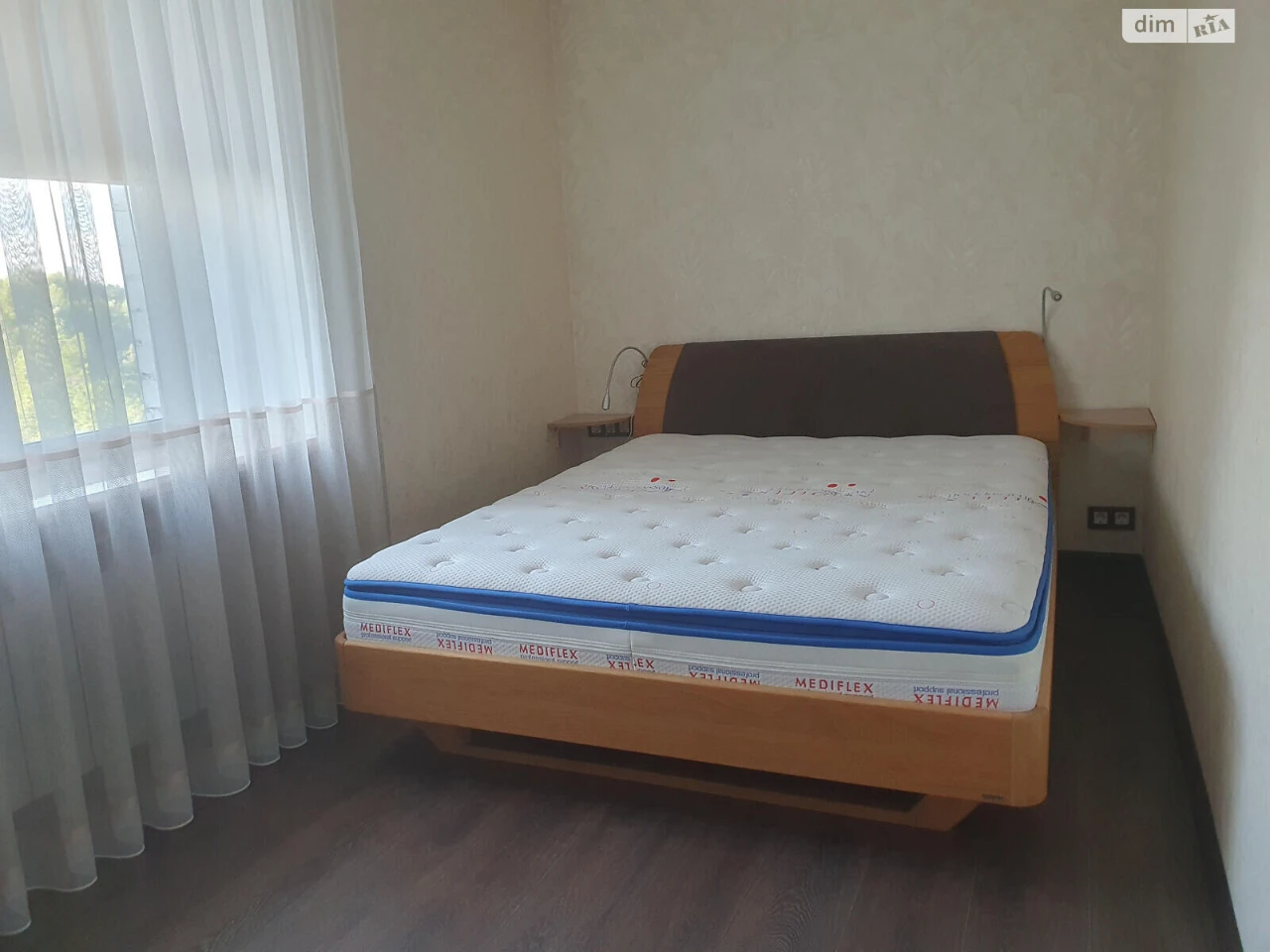 Продаж Квартира Набережна