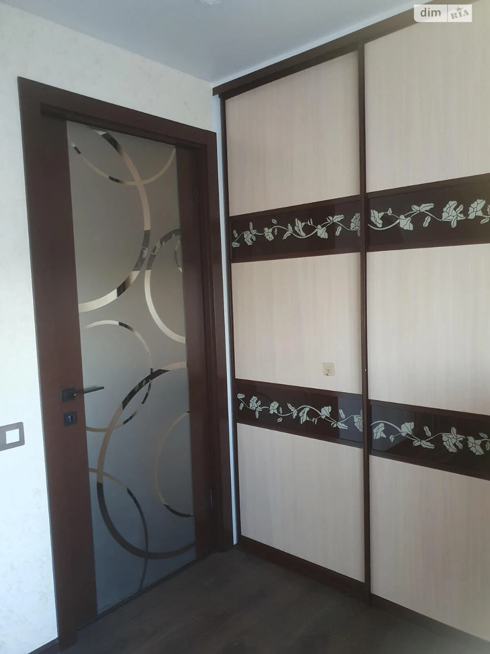 Продаж Квартира Набережна