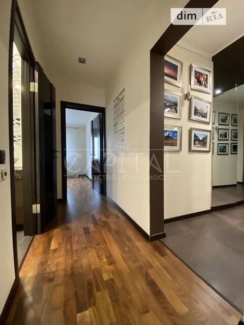 Продаж 3к квартири 100 кв. м на просп. Петра Григоренка 14 •