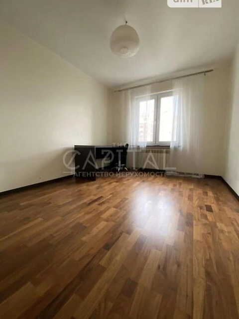 Продаж 3к квартири 100 кв. м на просп. Петра Григоренка 14 •
