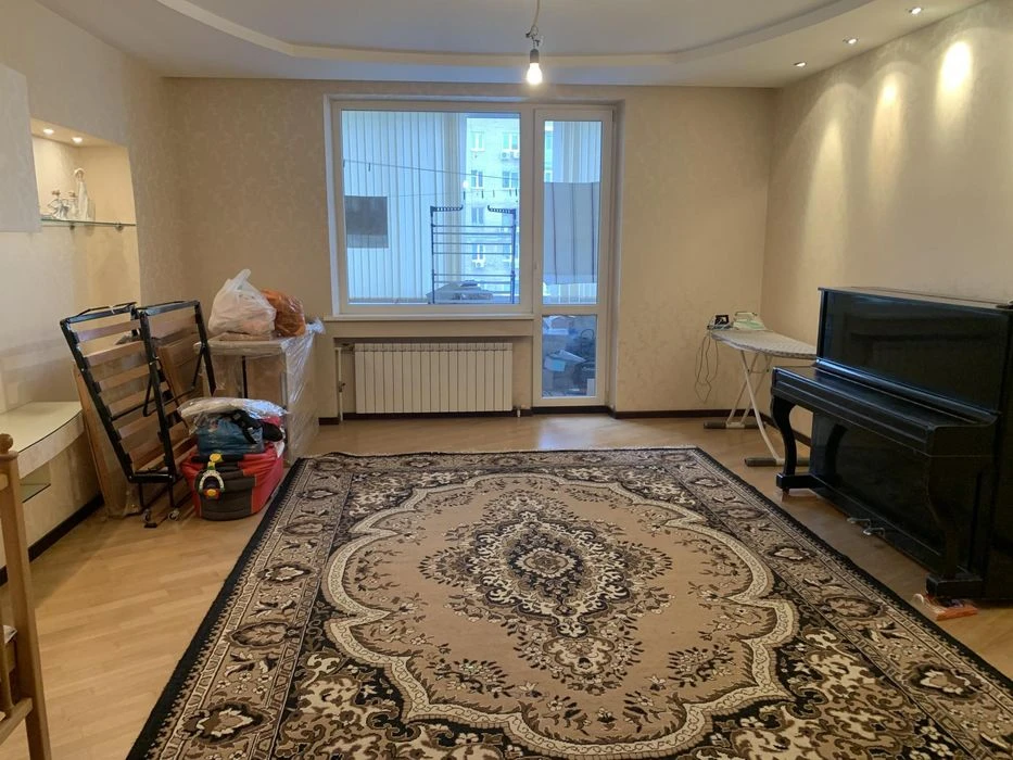 3к.кв., Вернадского, 1, Центр