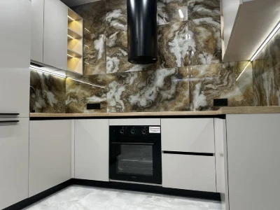 For sale: 2-room apartment (69 square meters) in Mira 2, building 1.