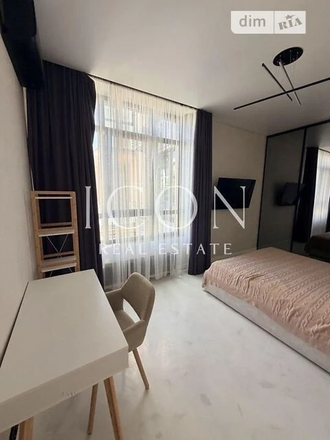 Продаж 1к квартири 41 кв. м на вул. Богатирська 32 • ID 3473