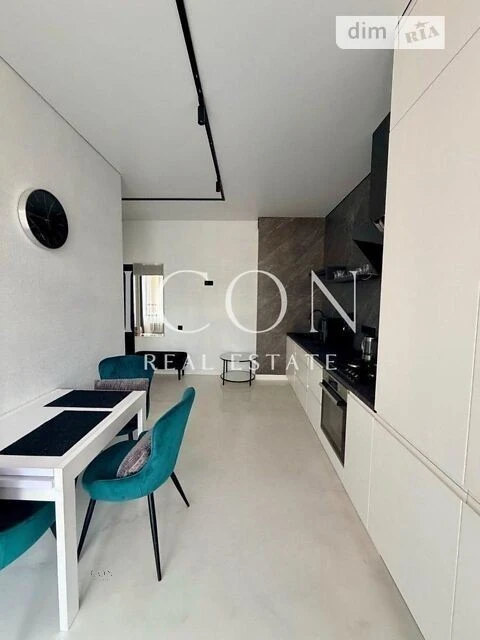 Продаж 1к квартири 41 кв. м на вул. Богатирська 32 • ID 3473
