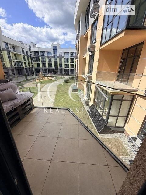 Продаж 1к квартири 41 кв. м на вул. Богатирська 32 • ID 3473